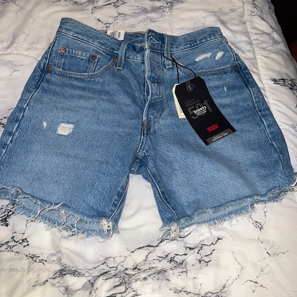 Levi’ shorts